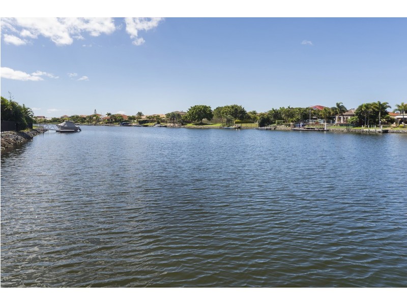 126 The Peninsula, Helensvale QLD 4212