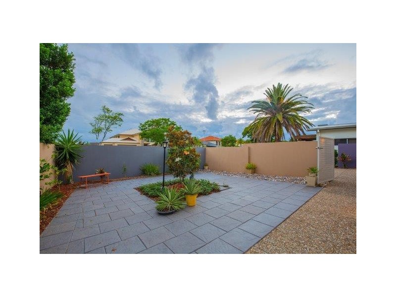 13 The Peninsula, Helensvale QLD 4212