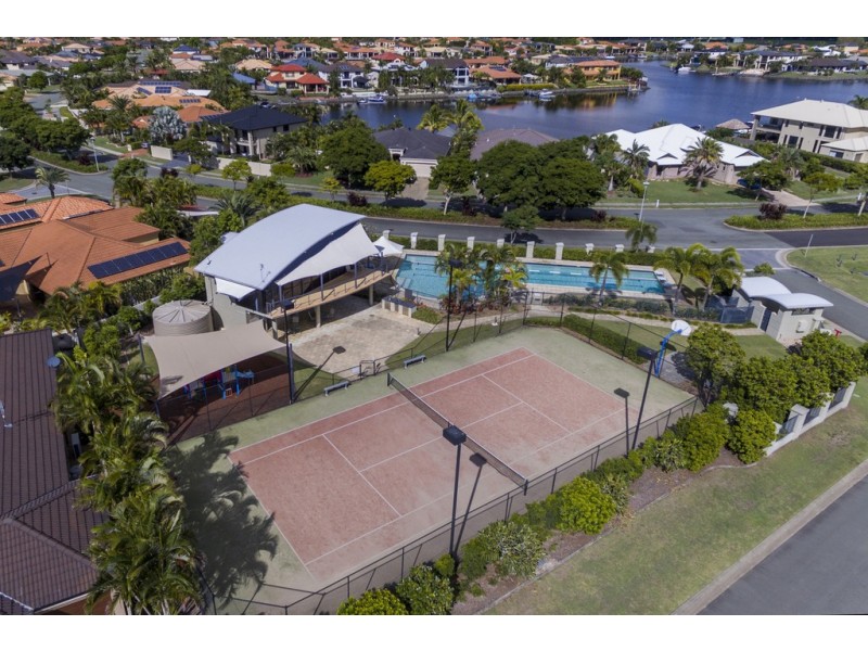 13 The Peninsula, Helensvale QLD 4212