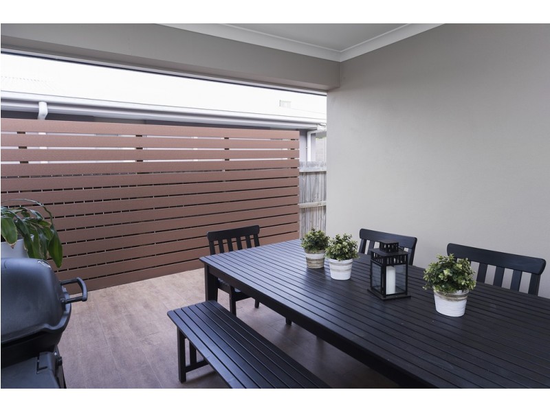 32 Azure Way, Hope Island QLD 4212