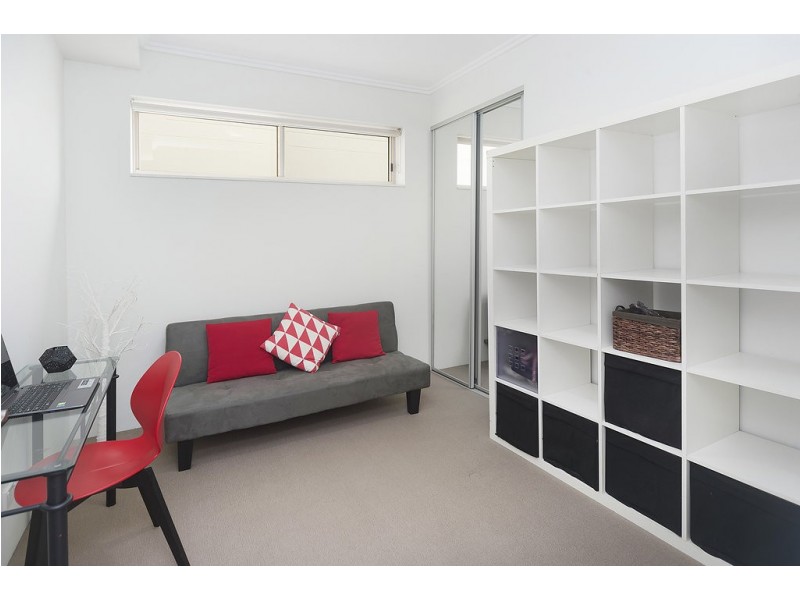 1740/1 Rialto Quay Dr, Hope Island QLD 4212