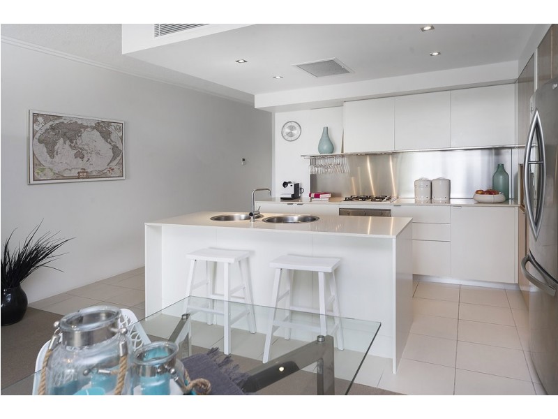 1740/1 Rialto Quay Dr, Hope Island QLD 4212