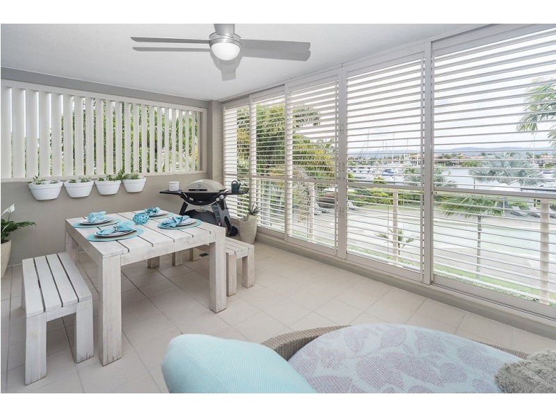 1740/1 Rialto Quay Dr, Hope Island QLD 4212