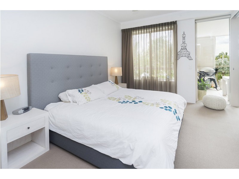 1740/1 Rialto Quay Dr, Hope Island QLD 4212