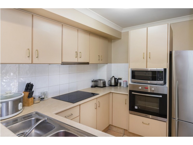 73/100 Morala Avenue, Runaway Bay QLD 4216