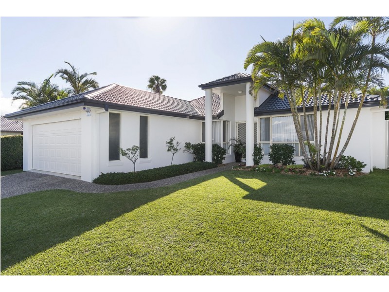 44a Sickle Avenue, Hope Island QLD 4212