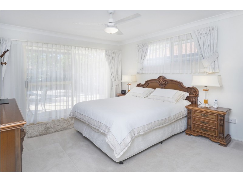44a Sickle Avenue, Hope Island QLD 4212