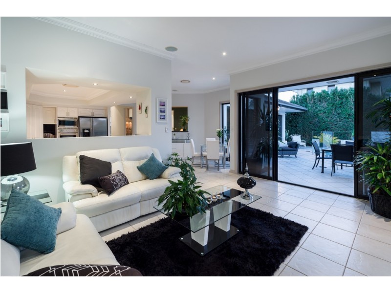 15 Brindabella Close, Coomera Waters QLD 4209