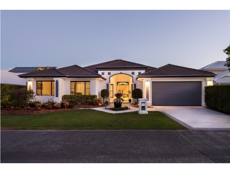 15 Brindabella Close, Coomera Waters QLD 4209