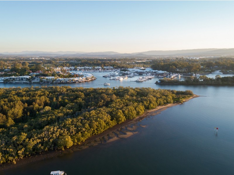 15 Brindabella Close, Coomera Waters QLD 4209