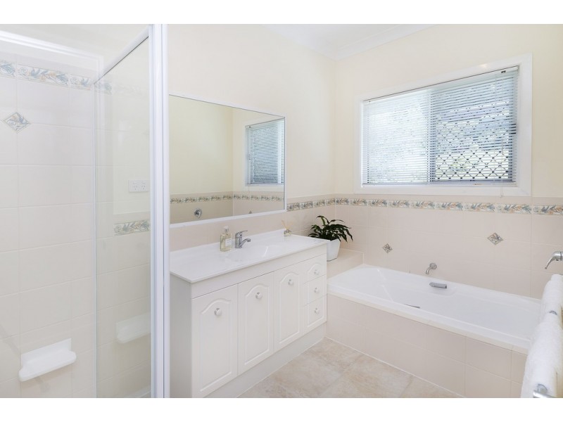 541-549 Henri Robert Drive, Tamborine Mountain QLD 4272