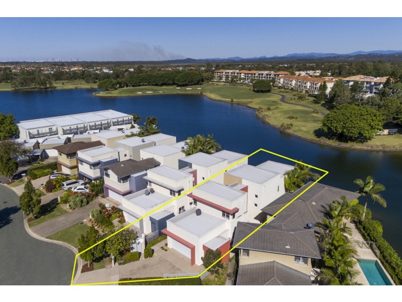 6095 Lugano Drive, Hope Island QLD 4212