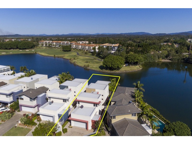 6095 Lugano Drive, Hope Island QLD 4212