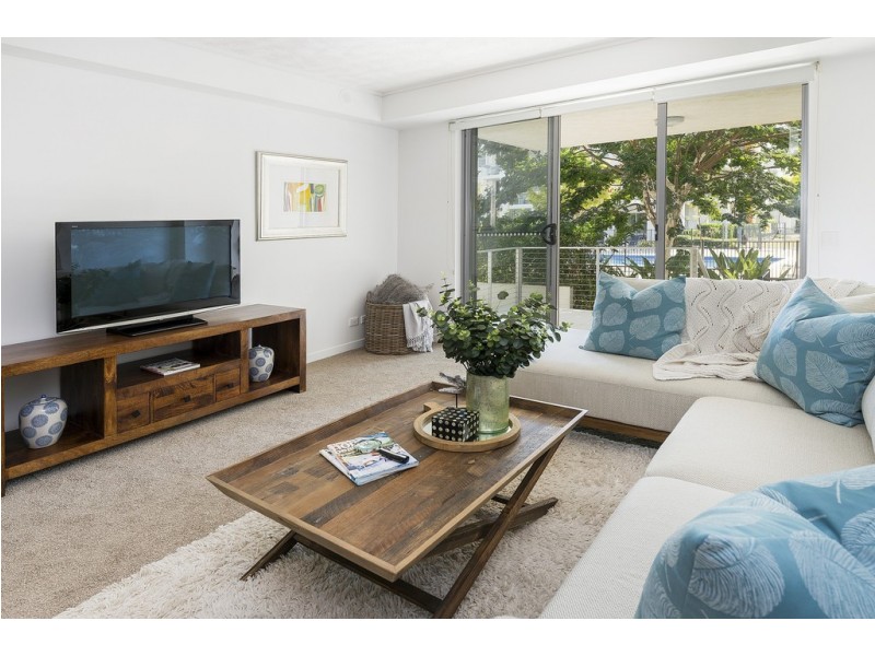 715/64-68 Sickle Avenue, Hope Island QLD 4212