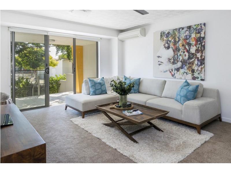 715/64-68 Sickle Avenue, Hope Island QLD 4212