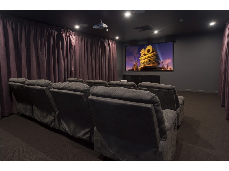 715/64-68 Sickle Avenue, Hope Island QLD 4212