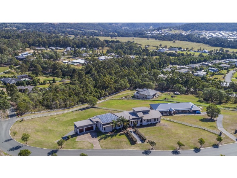 9 Huntington Drive, Maudsland QLD 4210