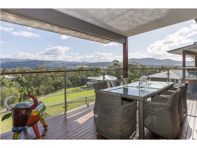 9 Huntington Drive, Maudsland QLD 4210