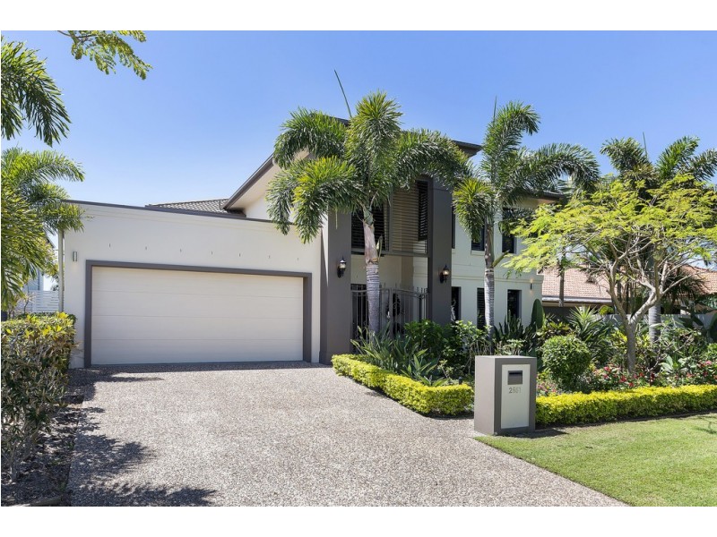 2551 Belmont Court, Hope Island QLD 4212