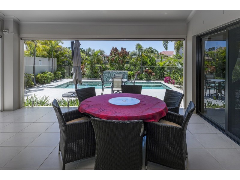 2551 Belmont Court, Hope Island QLD 4212