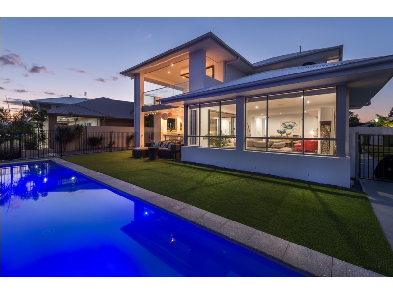 124 The Peninsula, Helensvale QLD 4212