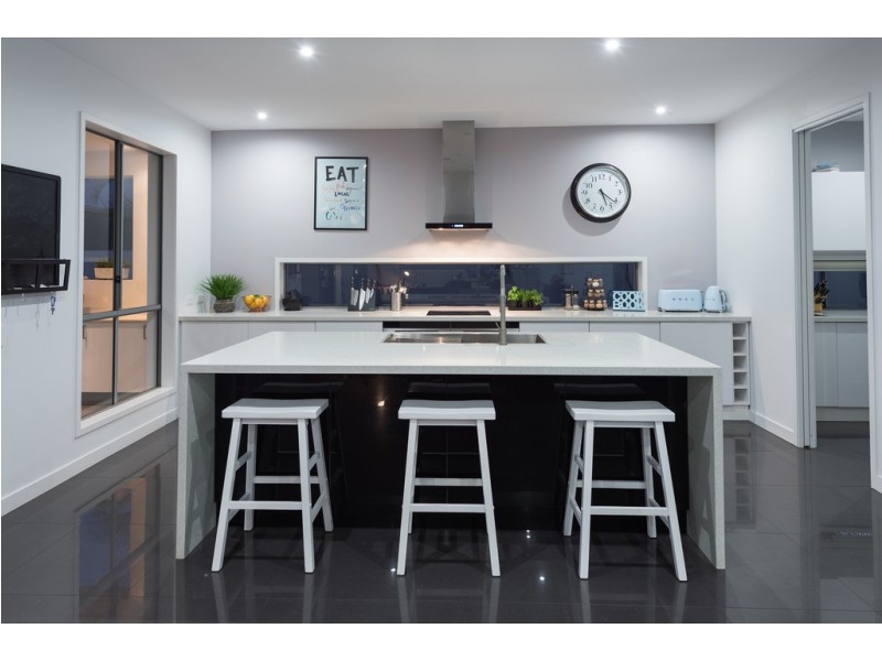 124 The Peninsula, Helensvale QLD 4212