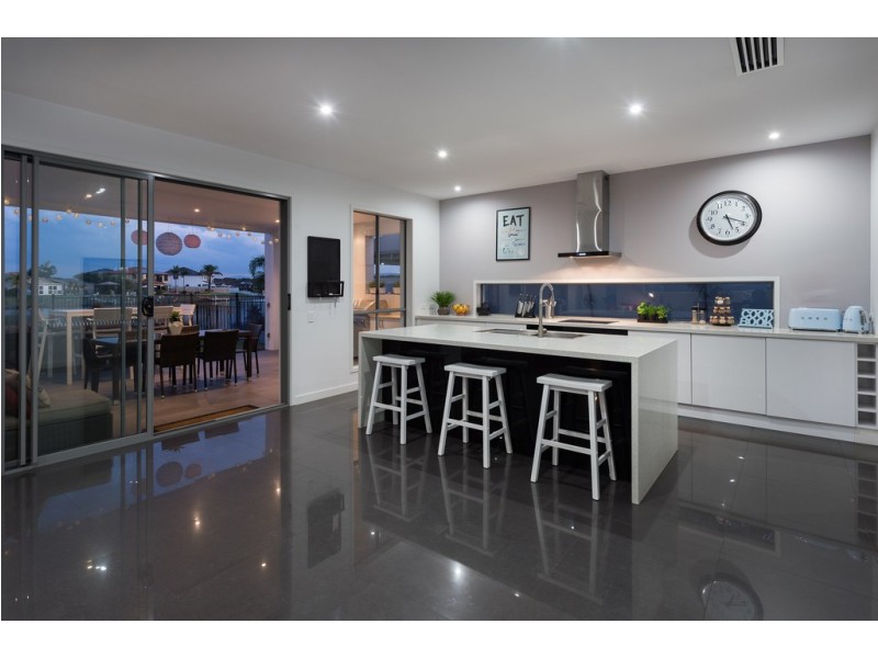 124 The Peninsula, Helensvale QLD 4212