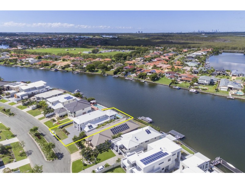 124 The Peninsula, Helensvale QLD 4212