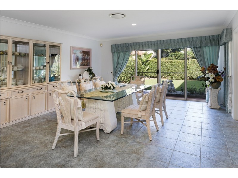 1604 Rosebank Way, Hope Island QLD 4212