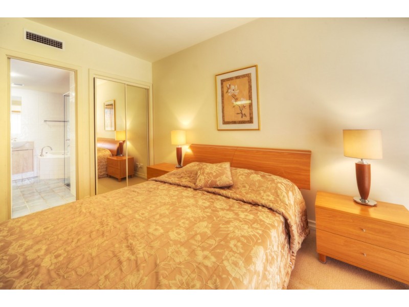 3264 Palladian Drive, Hope Island QLD 4212