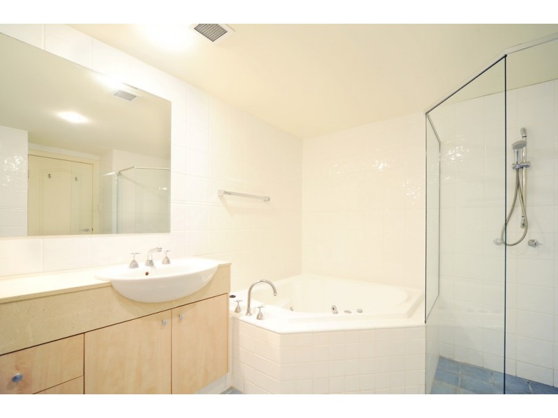 3264 Palladian Drive, Hope Island QLD 4212