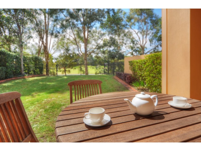 3264 Palladian Drive, Hope Island QLD 4212