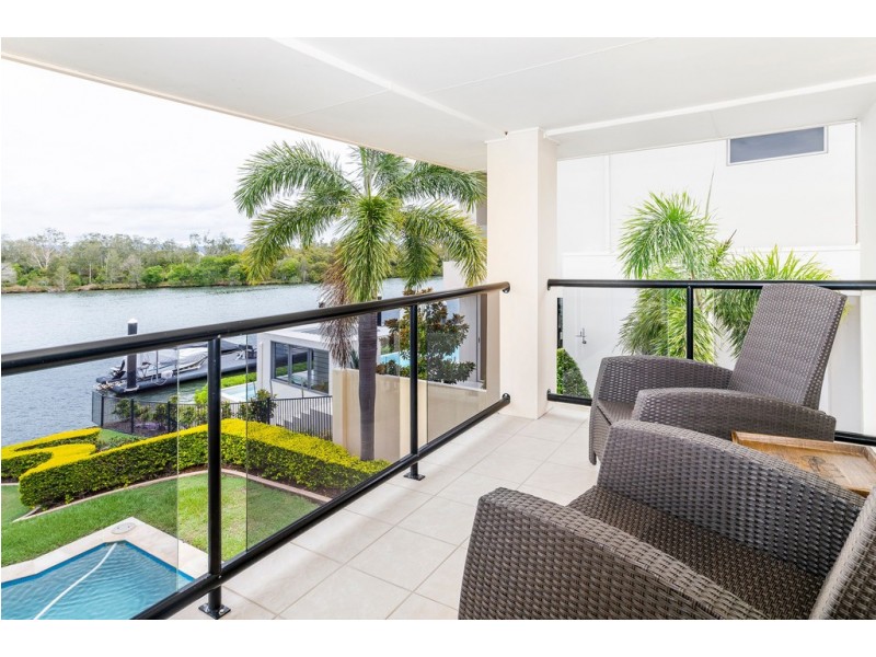 1673 Riverdale Drive, Hope Island QLD 4212