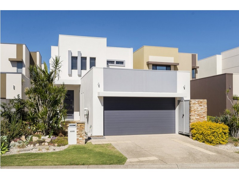 6065 Lugano Drive, Hope Island QLD 4212