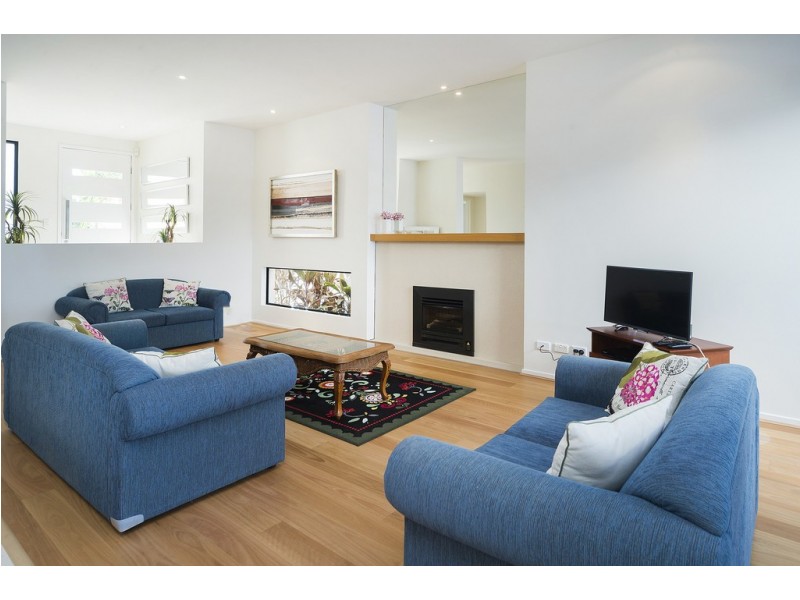 6065 Lugano Drive, Hope Island QLD 4212