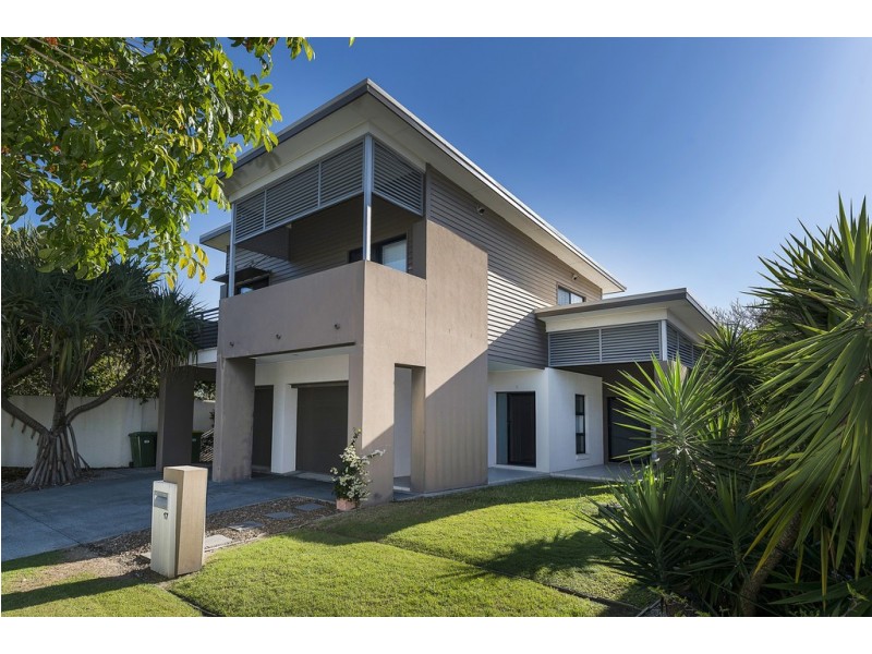 17 Galley Road, Hope Island QLD 4212