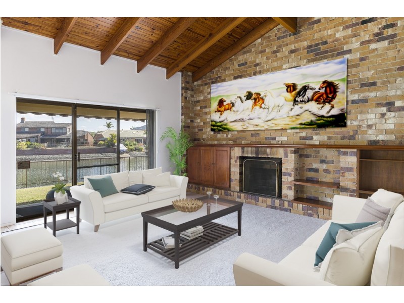 19 Kikori Crescent, Runaway Bay QLD 4216