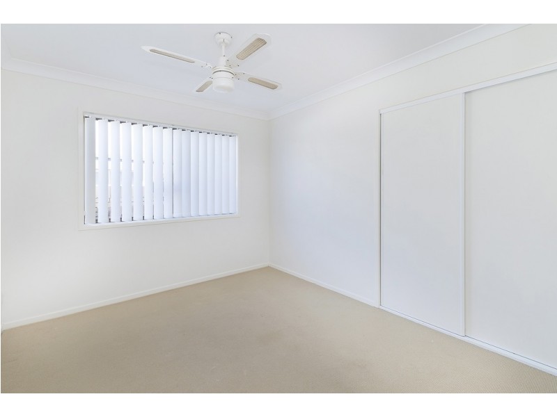 19 Kikori Crescent, Runaway Bay QLD 4216