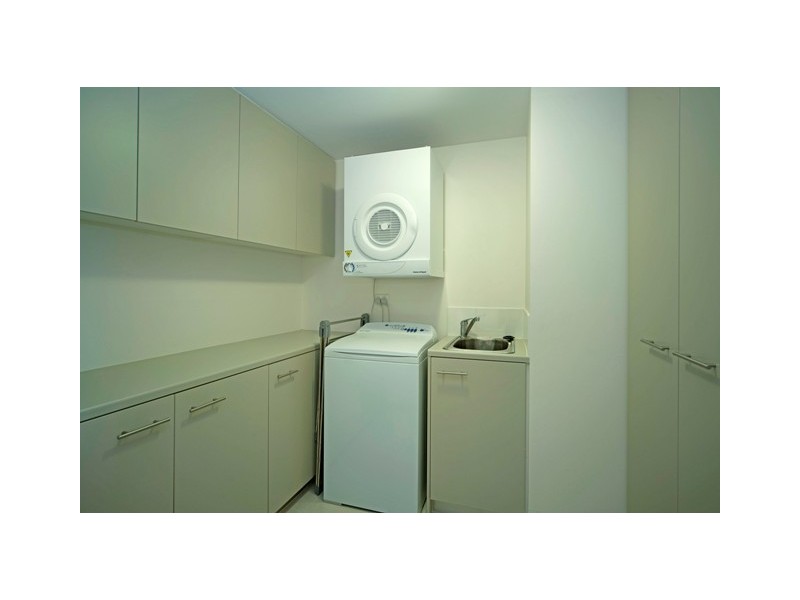 1317/2 Activa Way, Hope Island QLD 4212