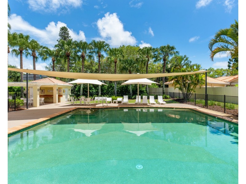 8439 Magnolia Drive East, Hope Island QLD 4212