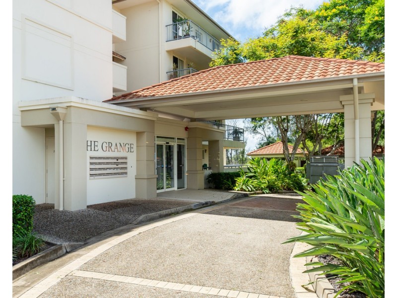 8439 Magnolia Drive East, Hope Island QLD 4212