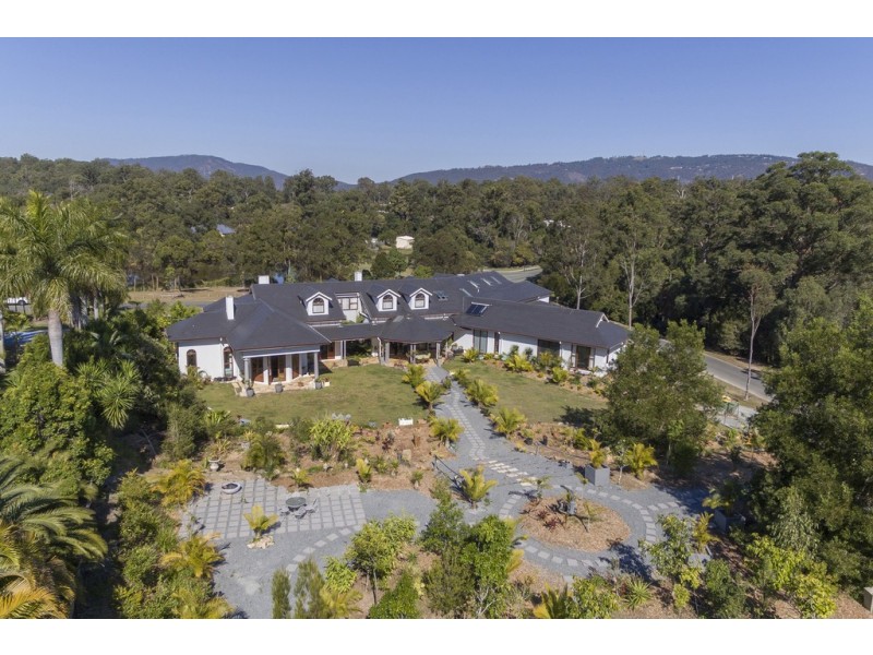 2 Ginger Rogers Road, Maudsland QLD 4210