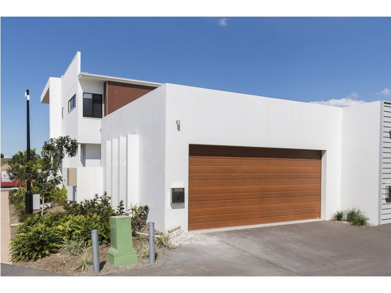 2 Regent Lane, Hope Island QLD 4212