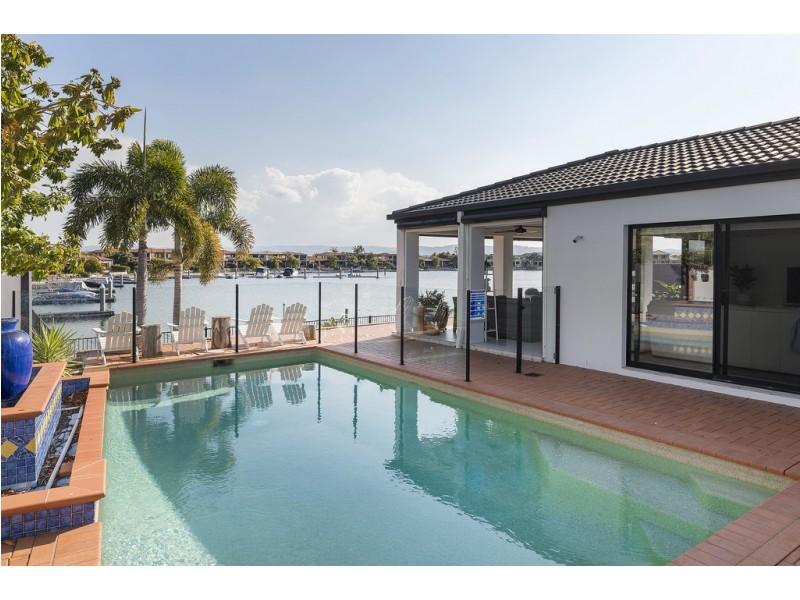 4 Sabrina Avenue, Helensvale QLD 4212
