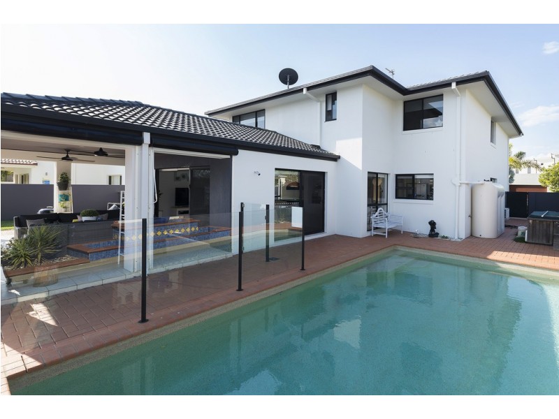 4 Sabrina Avenue, Helensvale QLD 4212