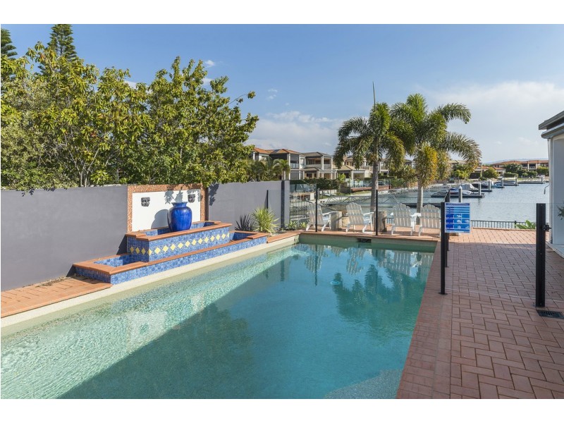 4 Sabrina Avenue, Helensvale QLD 4212