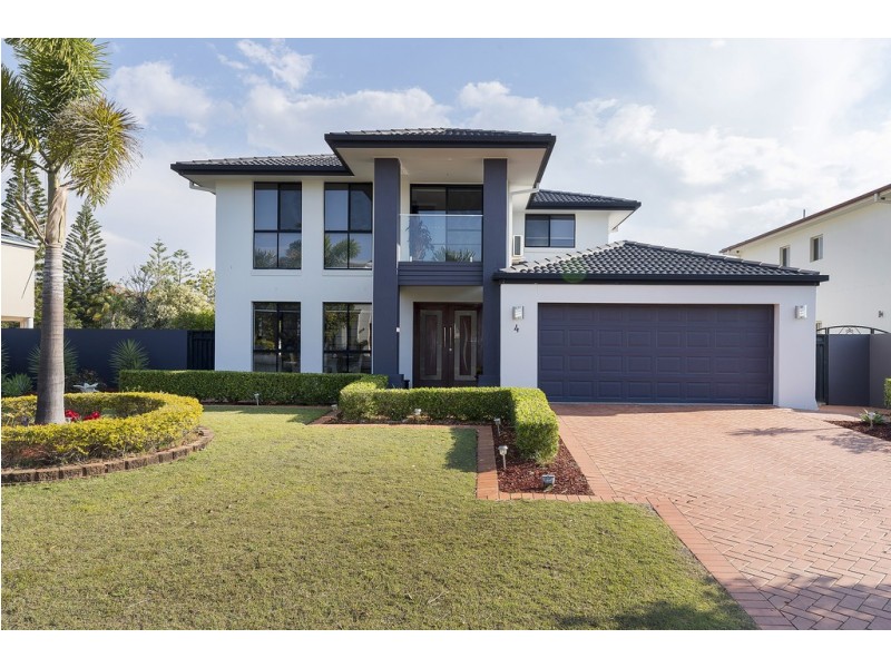 4 Sabrina Avenue, Helensvale QLD 4212