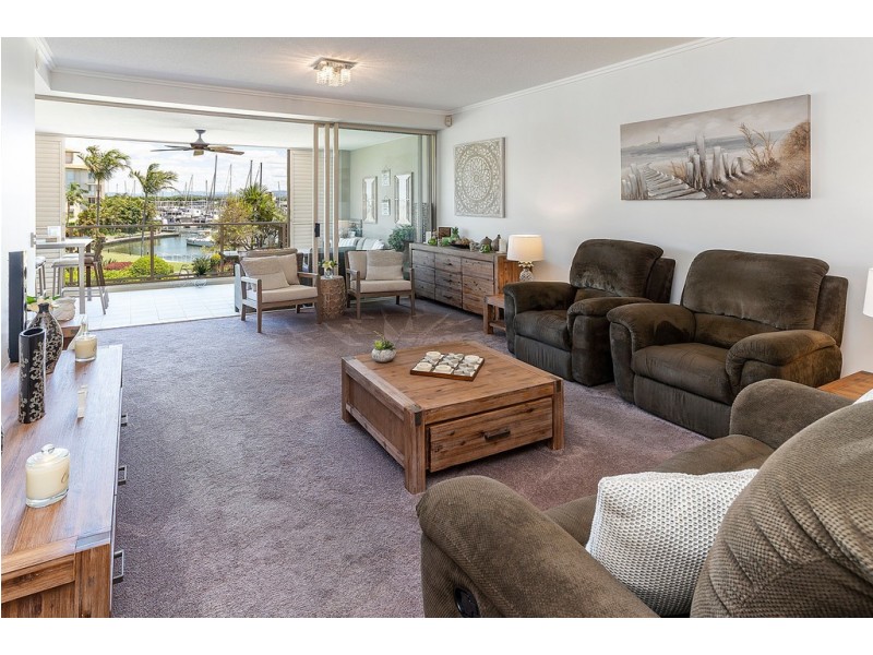 1707/1 Rialto Quay Dr, Hope Island QLD 4212