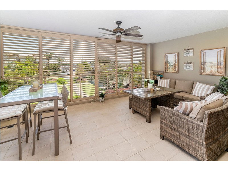 1707/1 Rialto Quay Dr, Hope Island QLD 4212