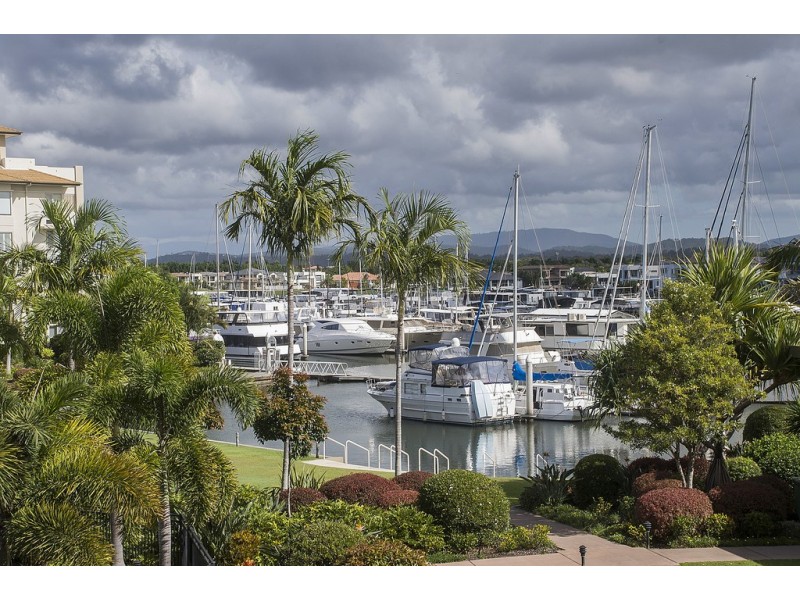 1707/1 Rialto Quay Dr, Hope Island QLD 4212
